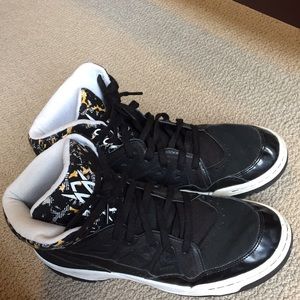 Adidas Dikembe Mutombo Basketball Sneakers